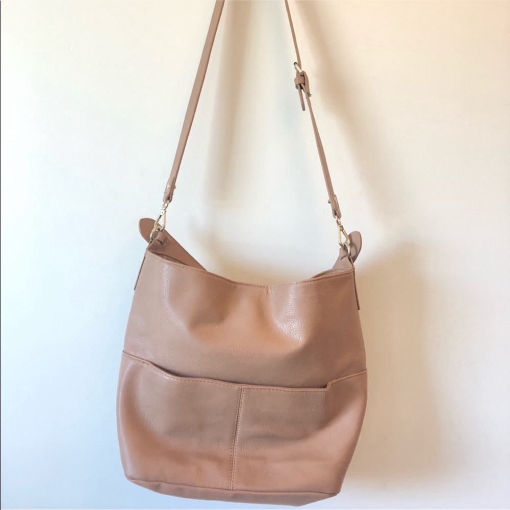 📌Zara cross body bag